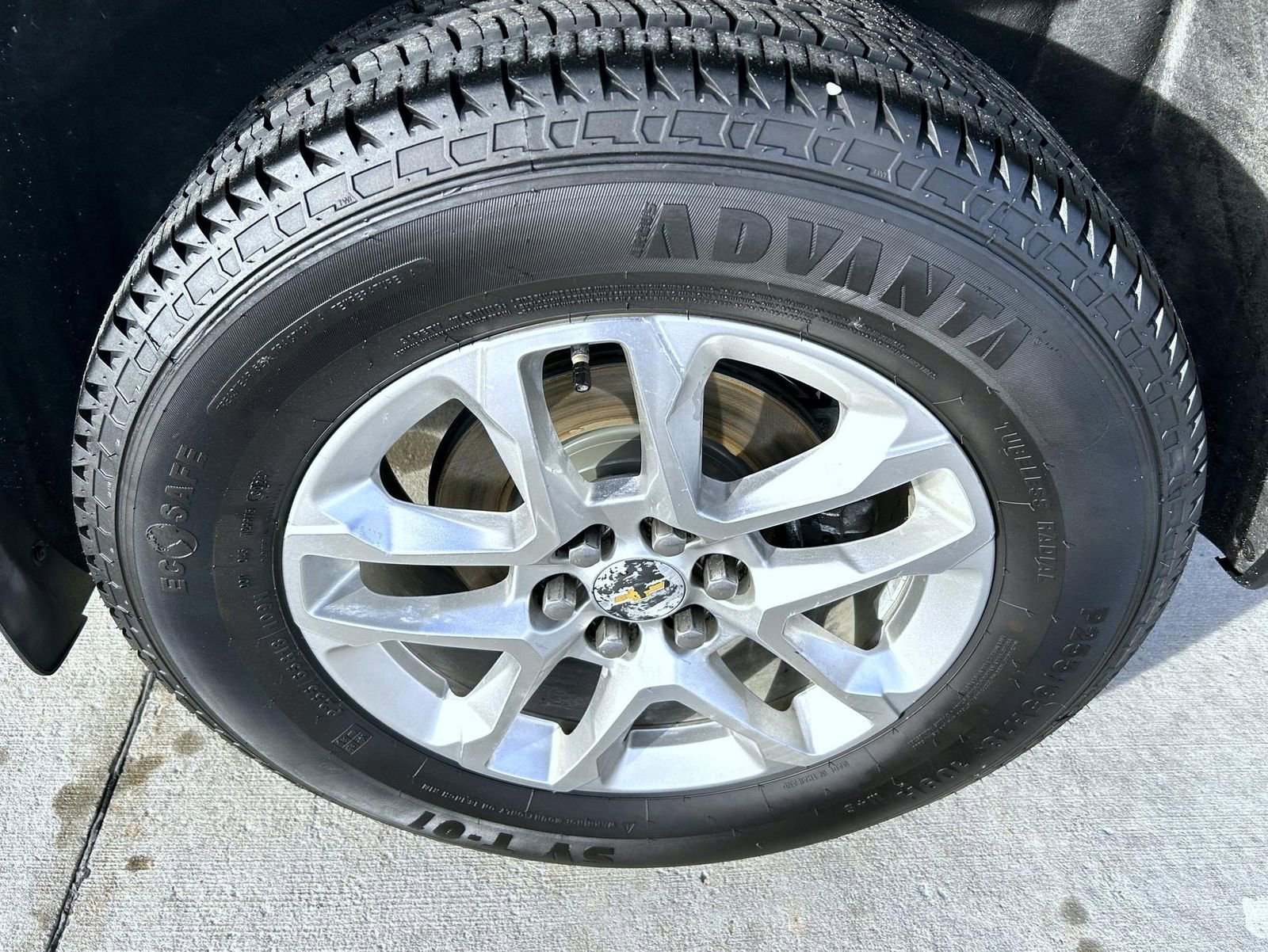 Used 2018 Chevrolet Traverse LT image 24