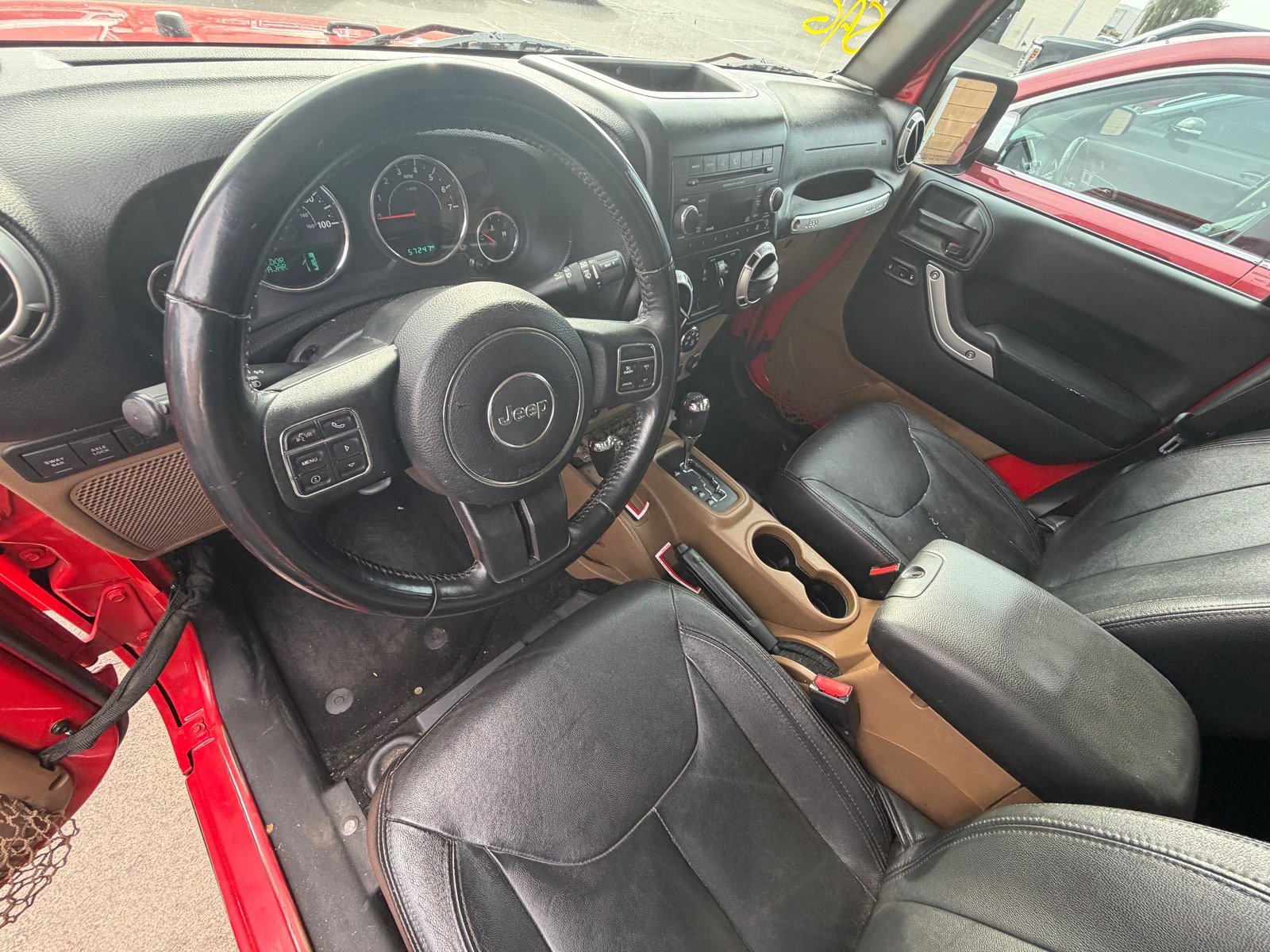 Used 2016 Jeep Wrangler Unlimited Rubicon w/ Connectivity Group image 7