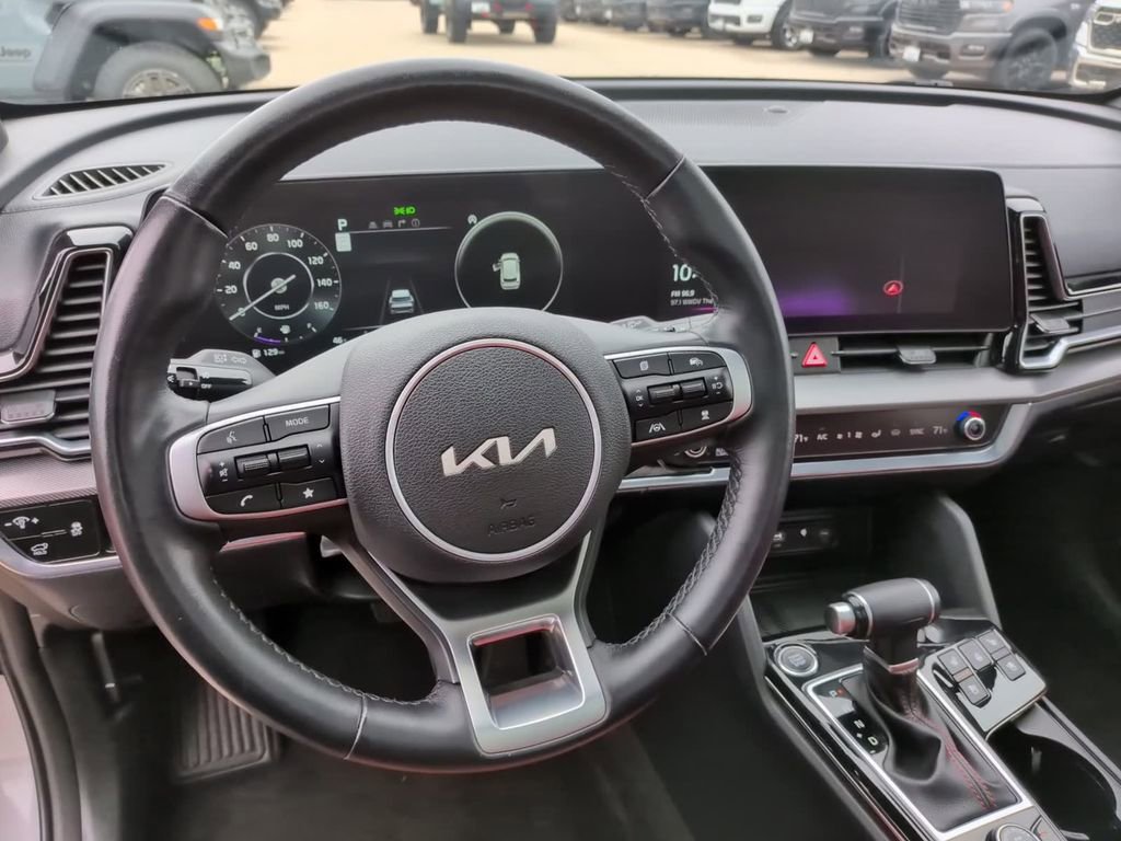 Used 2023 Kia Sportage SX image 32
