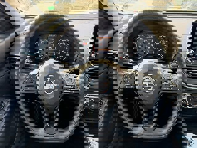 Used 2025 Nissan Altima 2.5 S image 17