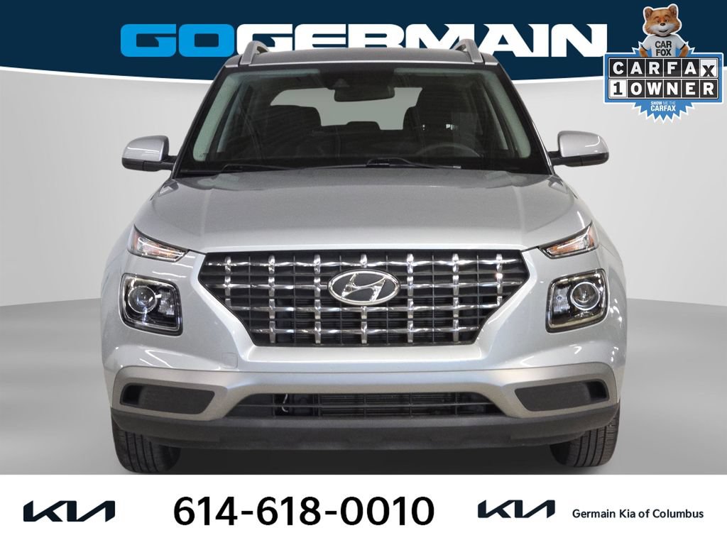 Used 2020 Hyundai Venue SEL FWD image 2