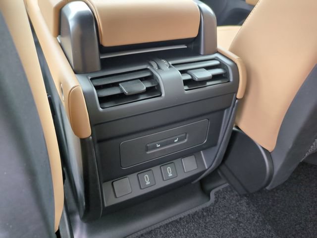 New 2026 Land Rover Defender 110 S AWD/4WD image 13