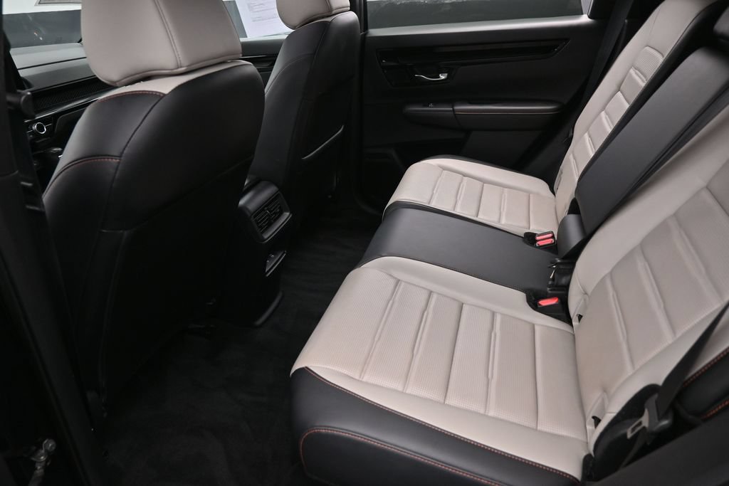 Used 2025 Honda CR-V Sport Touring image 27