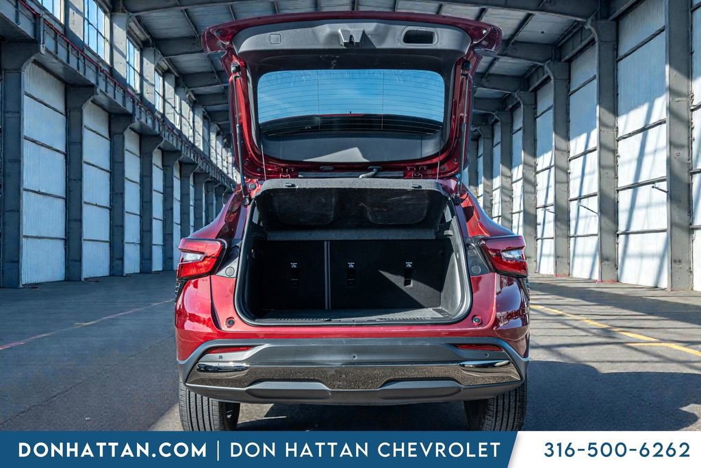 Used 2024 Chevrolet Trax ACTIV w/ Driver Confidence Package image 32