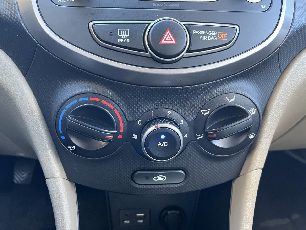 Used 2016 Hyundai Accent SE image 17