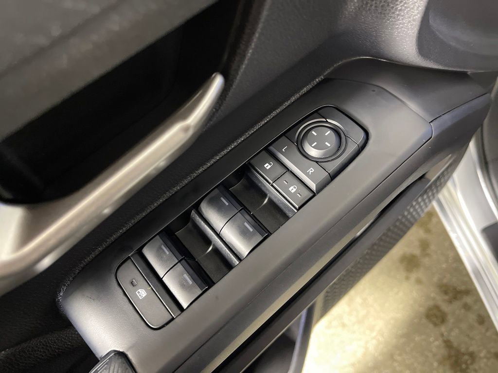 Certified 2025 Toyota Tacoma TRD Off-Road image 16