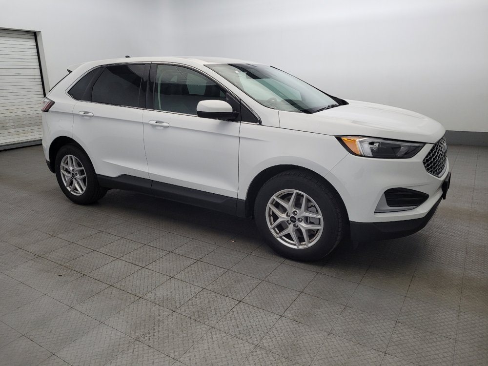 Used 2024 Ford Edge SEL image 11