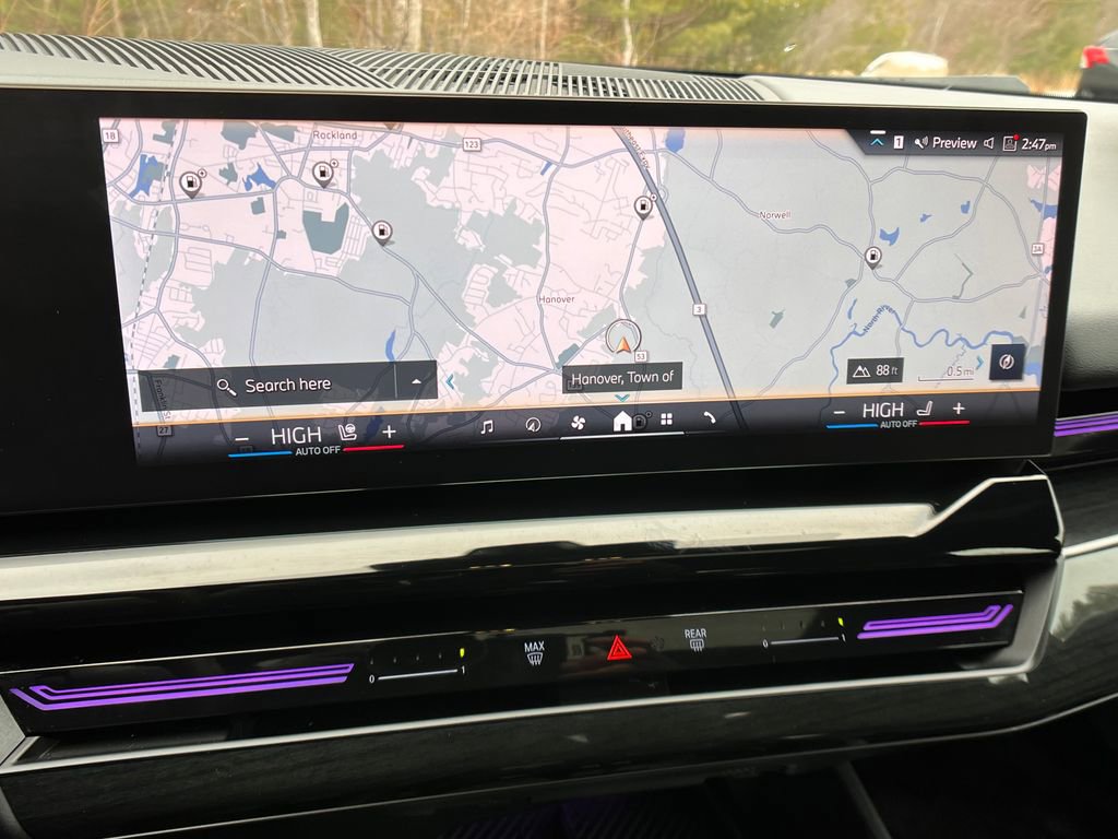 Used 2024 BMW 530i xDrive w/ Premium Package image 18