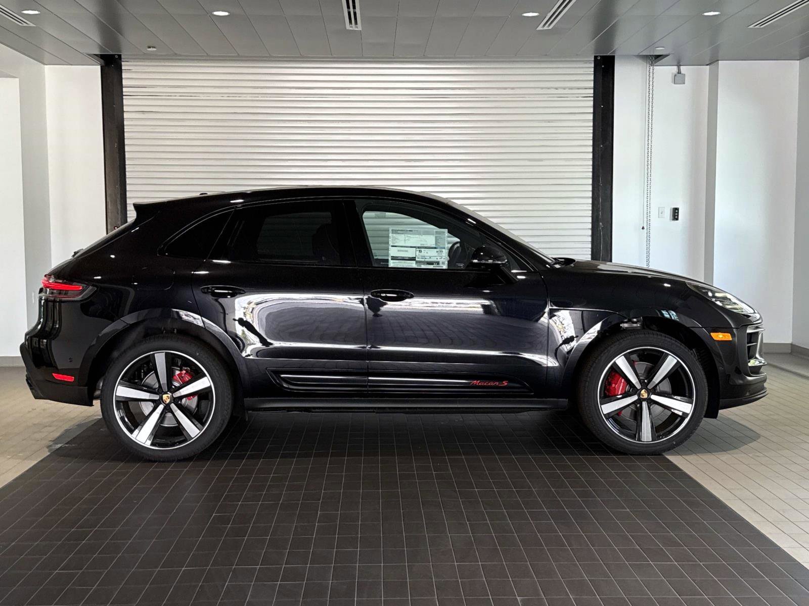 New 2026 Porsche Macan S image 8