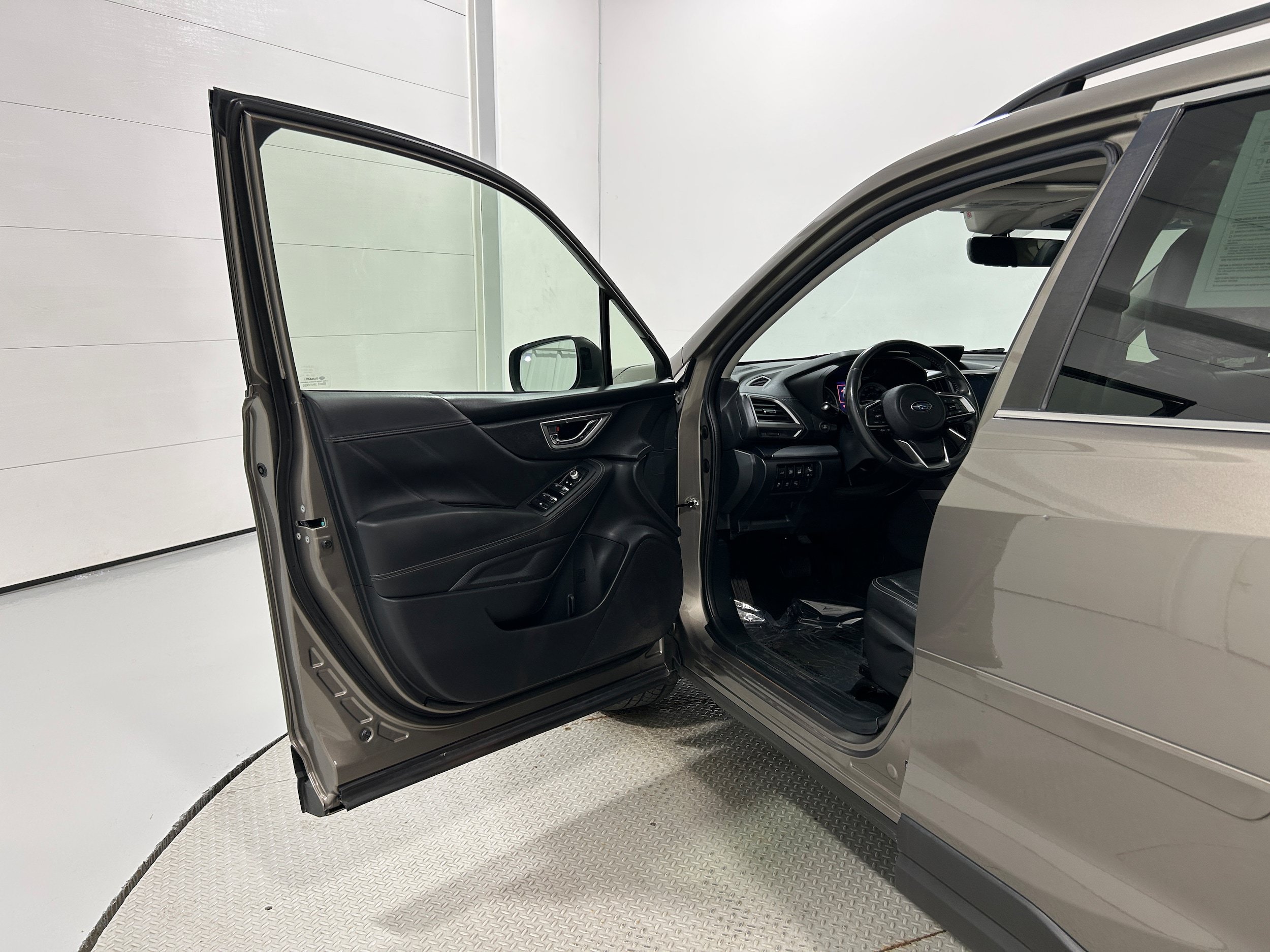 Used 2019 Subaru Forester Limited AWD/4WD image 23