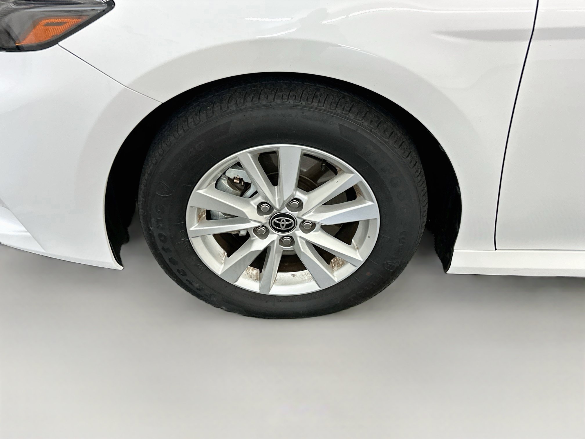 Used 2026 Toyota Camry SE FWD image 11