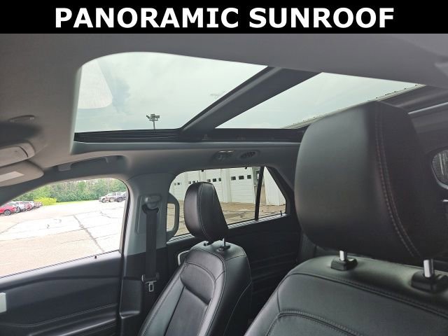 Used 2022 Ford Explorer Limited w/ Equipment Group 301A image 19