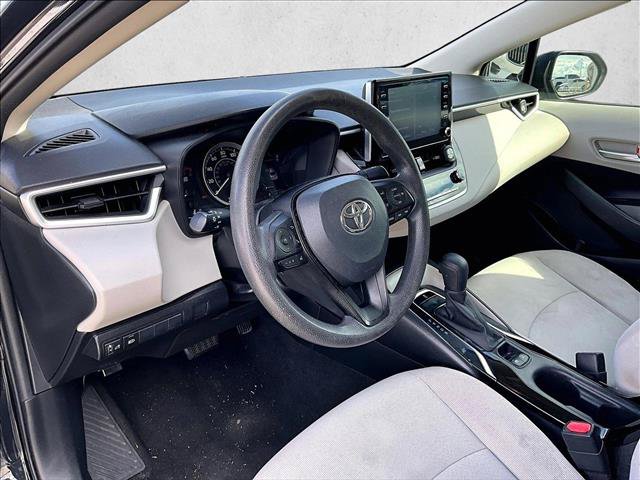 Used 2020 Toyota Corolla LE FWD image 14