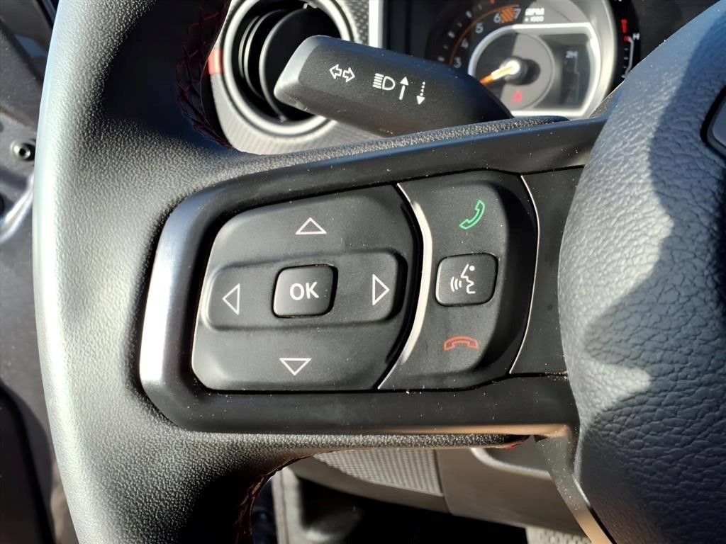 Used 2024 Jeep Wrangler Unlimited Rubicon AWD/4WD image 19