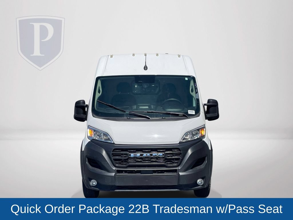 Used 2025 RAM ProMaster 2500 w/ Convenience Group FWD image 3