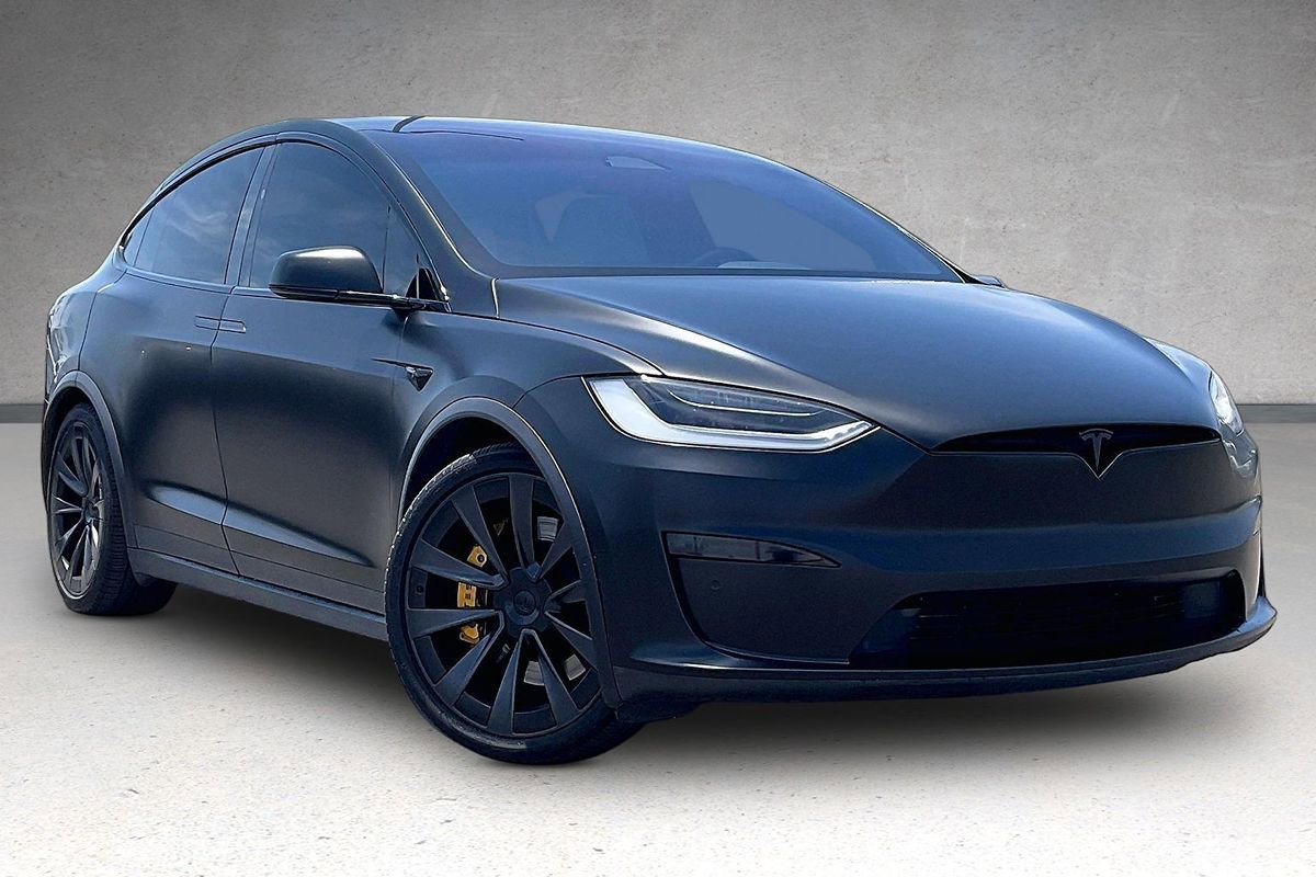 Used 2022 Tesla Model X Plaid AWD/4WD image 2