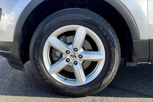 Used 2019 Ford Explorer Base w/ Class III Trailer Tow Package image 8