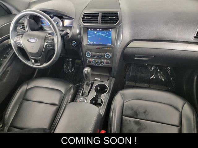 Used 2019 Ford Explorer XLT w/ Equipment Group 202A AWD/4WD image 33
