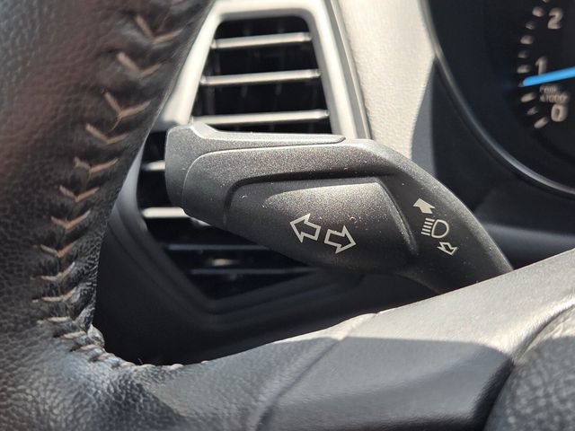 Certified 2019 Ford Escape SEL FWD image 33