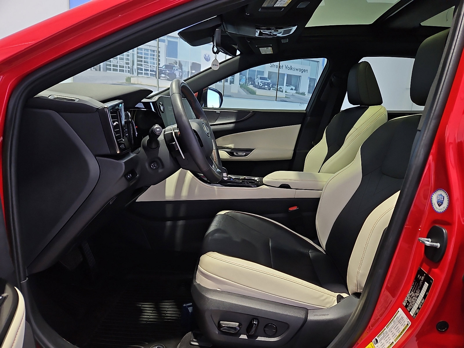 Used 2024 Lexus NX 350 AWD w/ Vision Package image 11