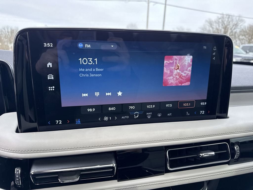 Used 2025 Lincoln Aviator Reserve w/ Equipment Group 201A image 16