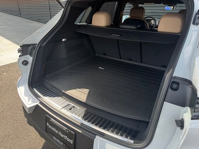 New 2026 Porsche Cayenne E-Hybrid image 13