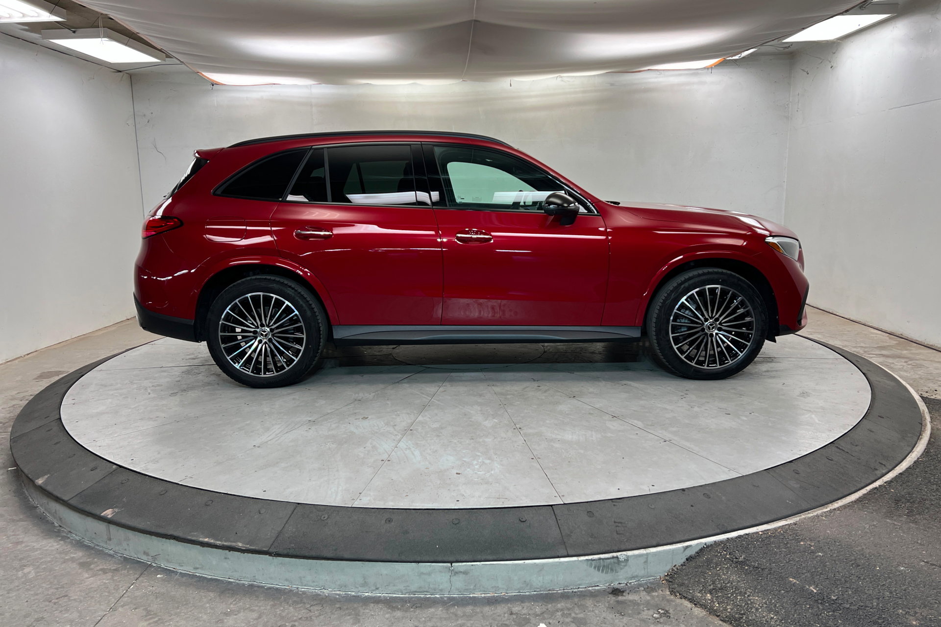 New 2026 Mercedes-Benz GLC 300 4MATIC image 6