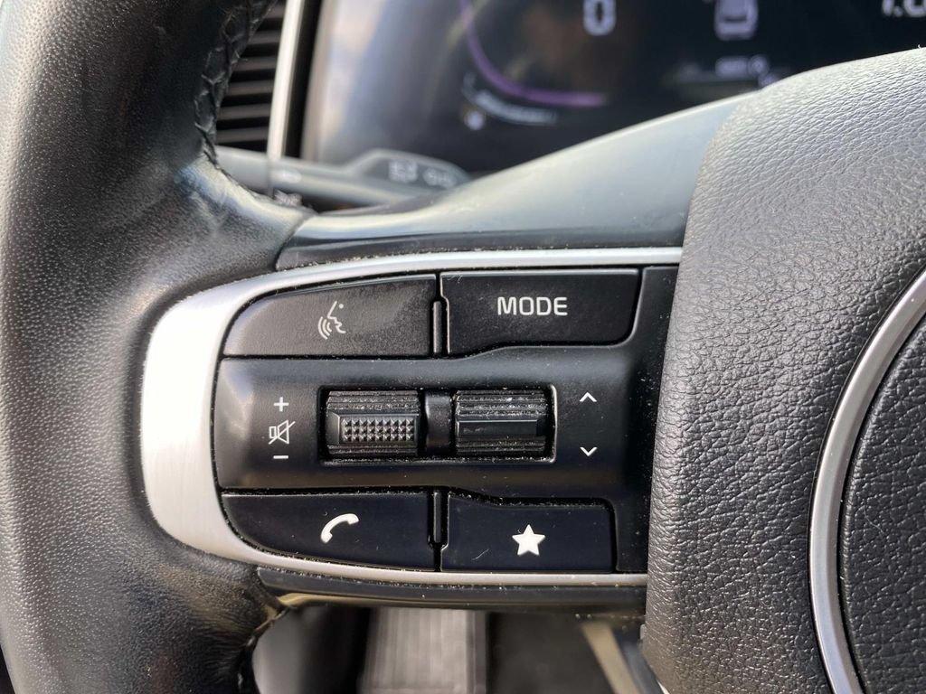 Used 2024 Kia Sportage EX AWD/4WD image 18