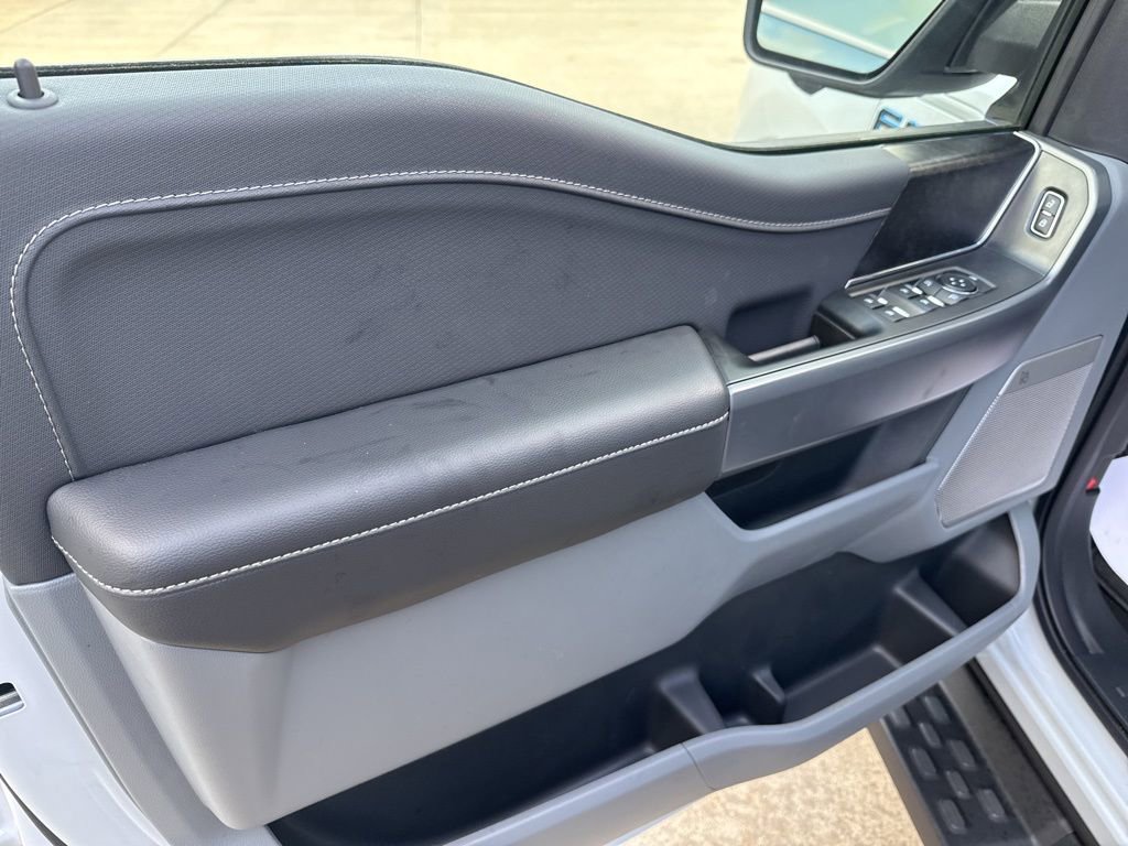 New 2025 Ford F150 Lightning Flash image 7