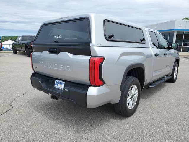 Used 2023 Toyota Tundra SR5 w/ SR5 Convenience Package AWD/4WD image 4