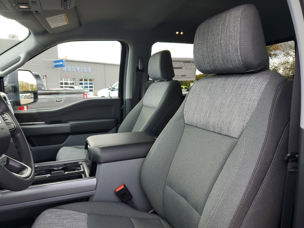 New 2026 Ford F350 4x4 Crew Cab Super Duty image 16