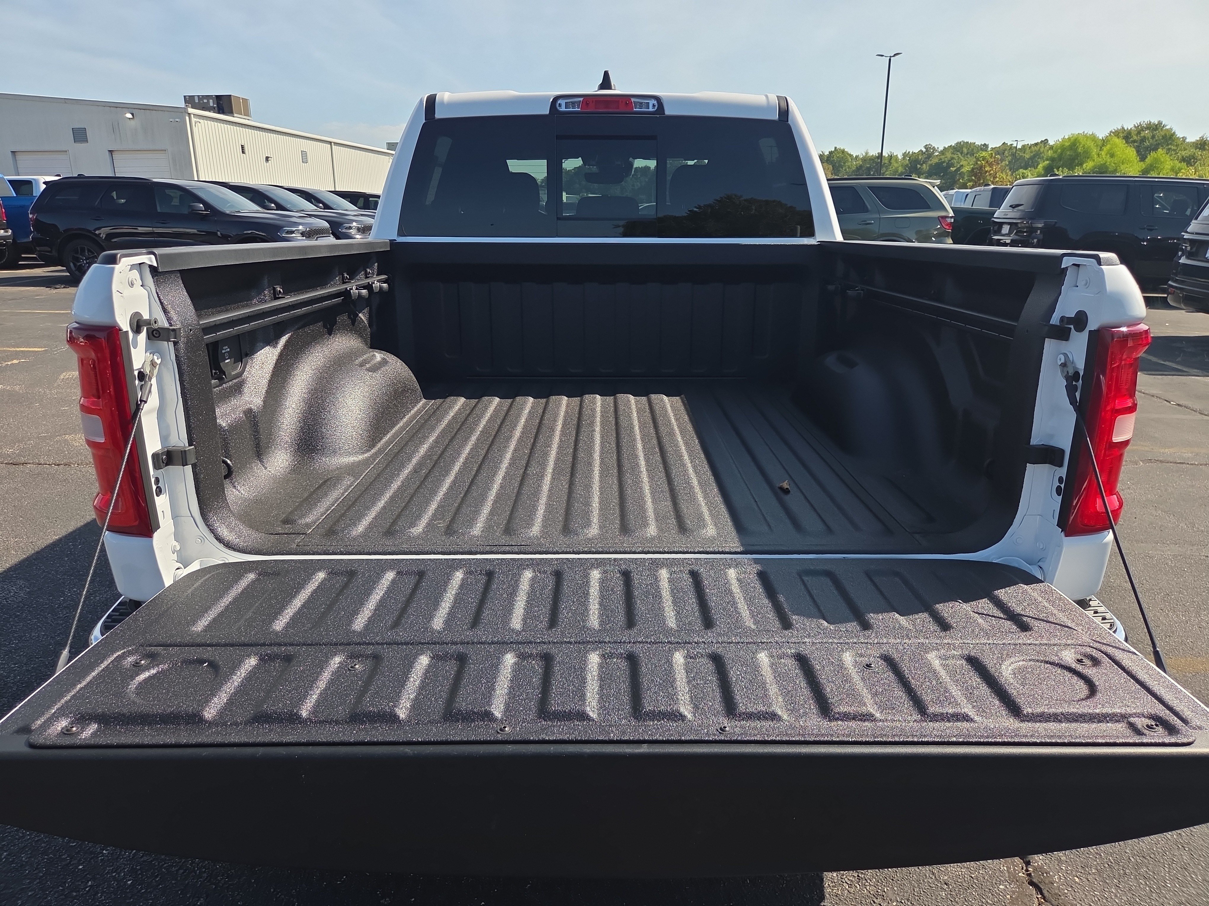 New 2027 RAM 1500 Big Horn AWD/4WD image 8