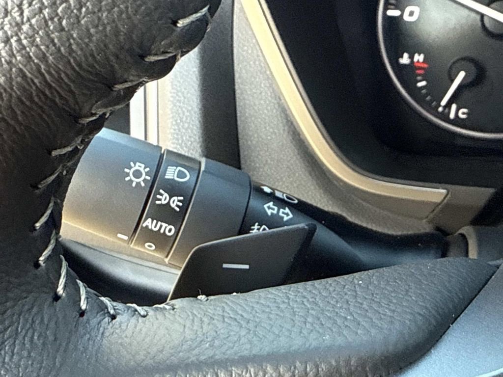 New 2025 Subaru Ascent Limited image 39