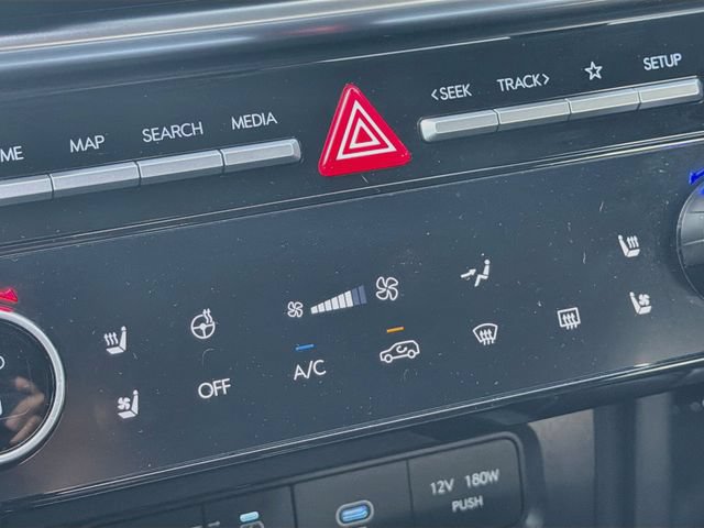 Used 2025 Hyundai Tucson Limited FWD image 21
