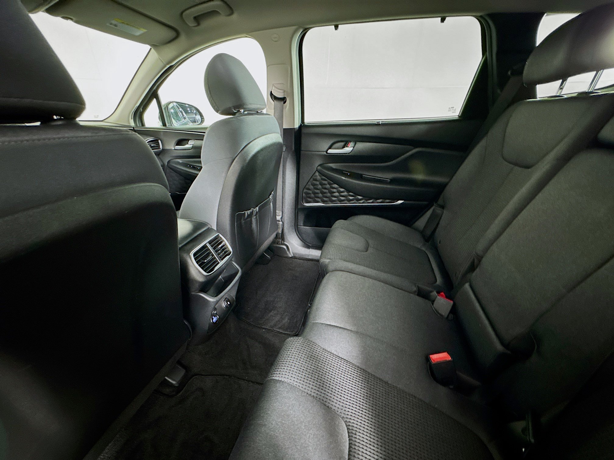 Used 2019 Hyundai Santa Fe SEL w/ Cargo Package FWD image 24