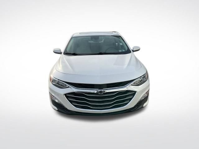 Used 2019 Chevrolet Malibu Premier w/ Sun and Wheel Package image 2