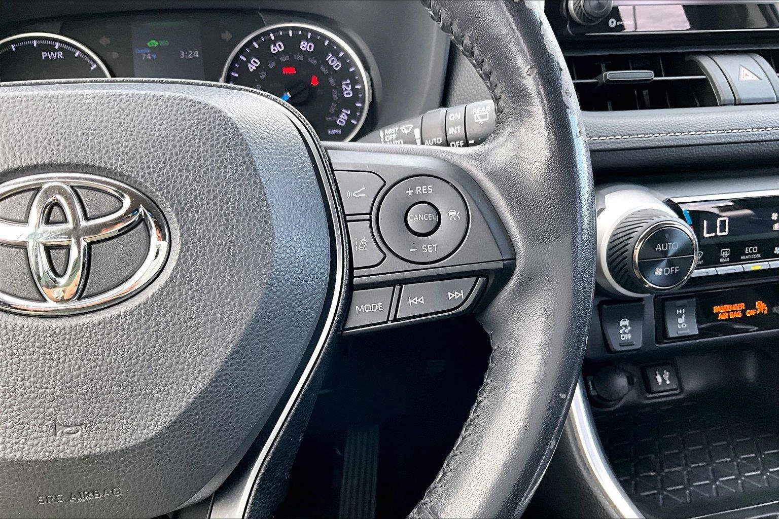 Used 2019 Toyota RAV4 XLE w/ Convenience Package AWD/4WD image 20