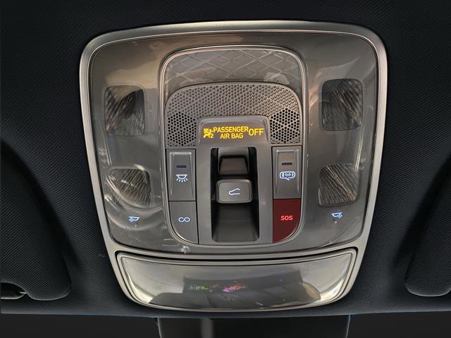 Used 2024 Genesis GV70 2.5T w/ Sport Prestige Package image 27