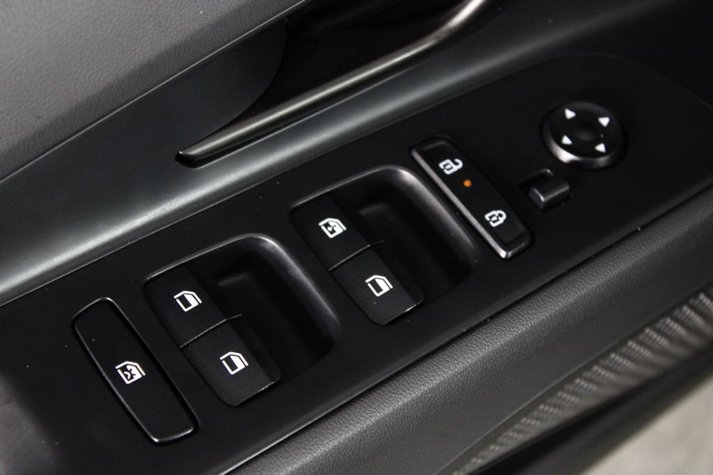 Certified 2026 Hyundai Elantra Sport w/ Cargo Package FWD image 23