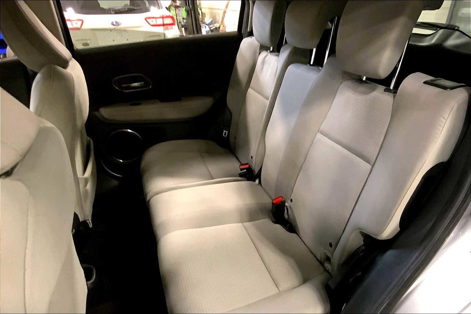 Used 2019 Honda HR-V EX image 21