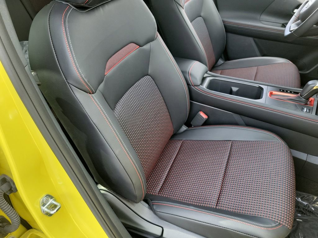 New 2025 Nissan Kicks SR image 12