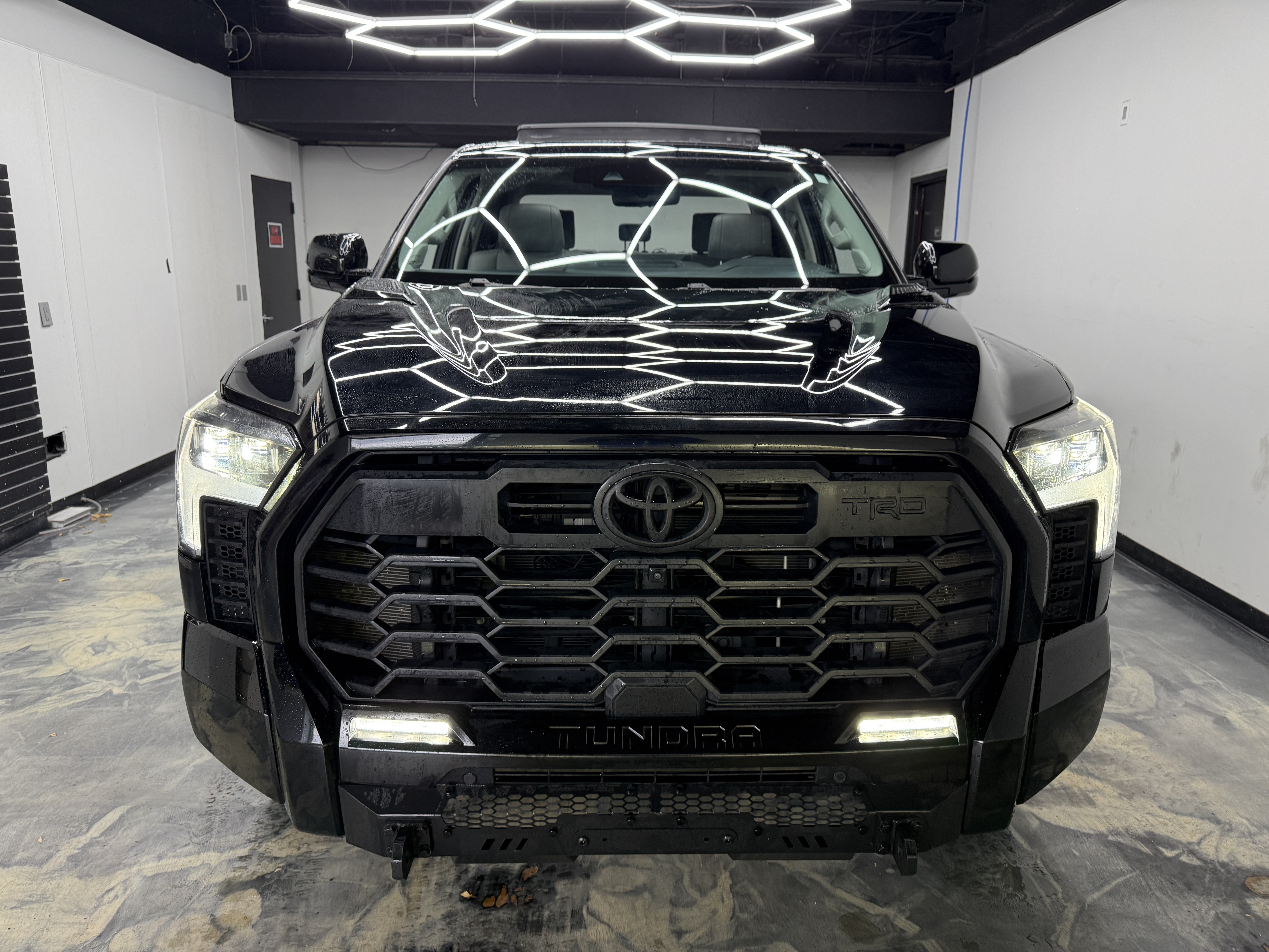 Used 2024 Toyota Tundra Limited w/ TRD Off-Road Package AWD/4WD image 7