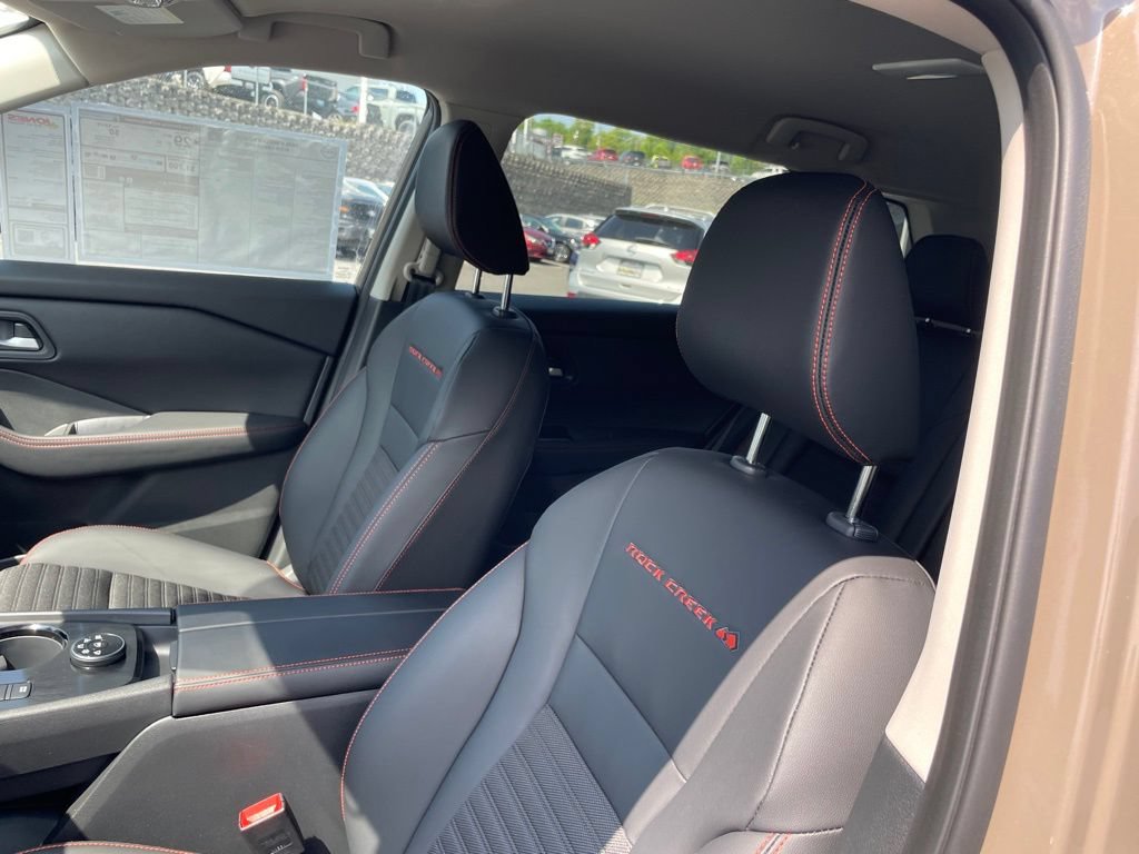 New 2026 Nissan Rogue SV AWD/4WD image 10