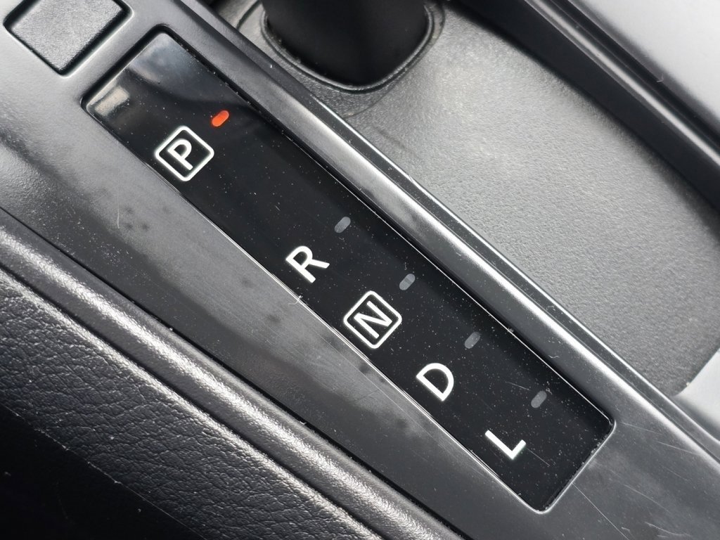 Used 2024 Nissan Kicks S image 28