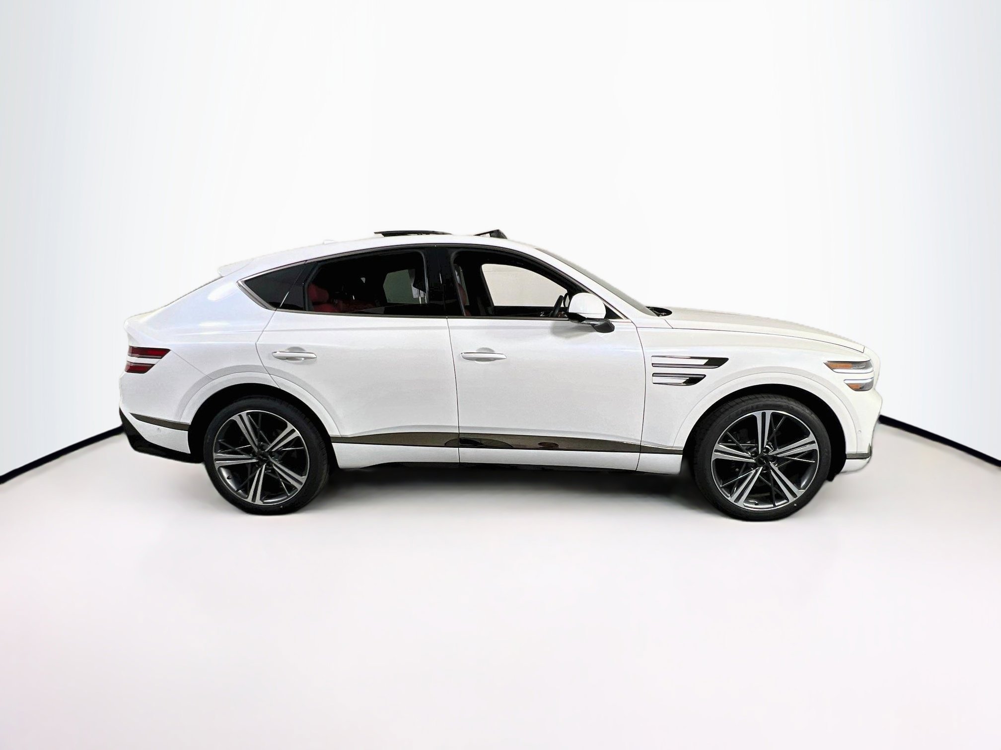 Used 2025 Genesis GV80 3.5T e-SC AWD/4WD image 4