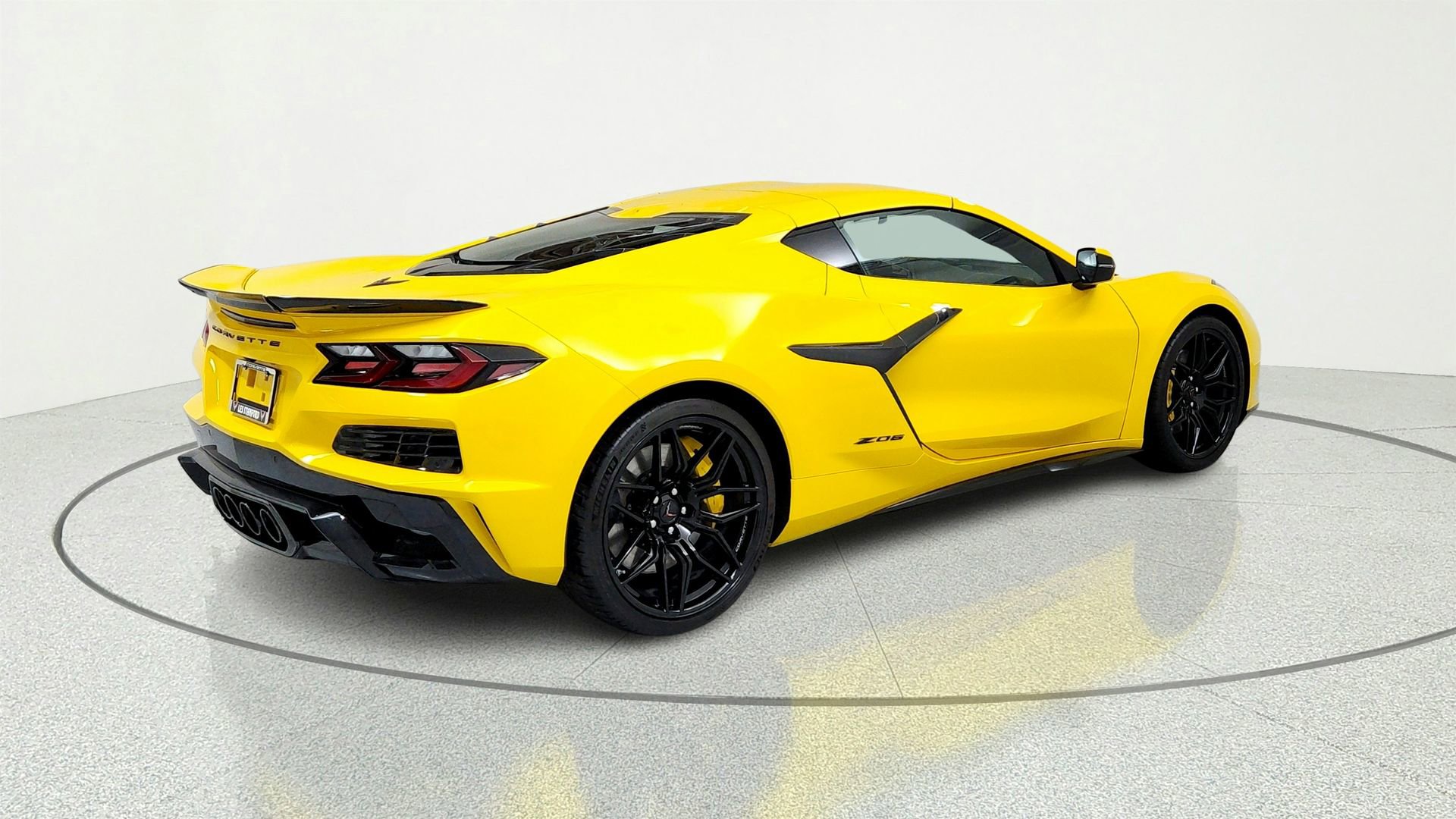 Used 2026 Chevrolet Corvette Z06 RWD image 5