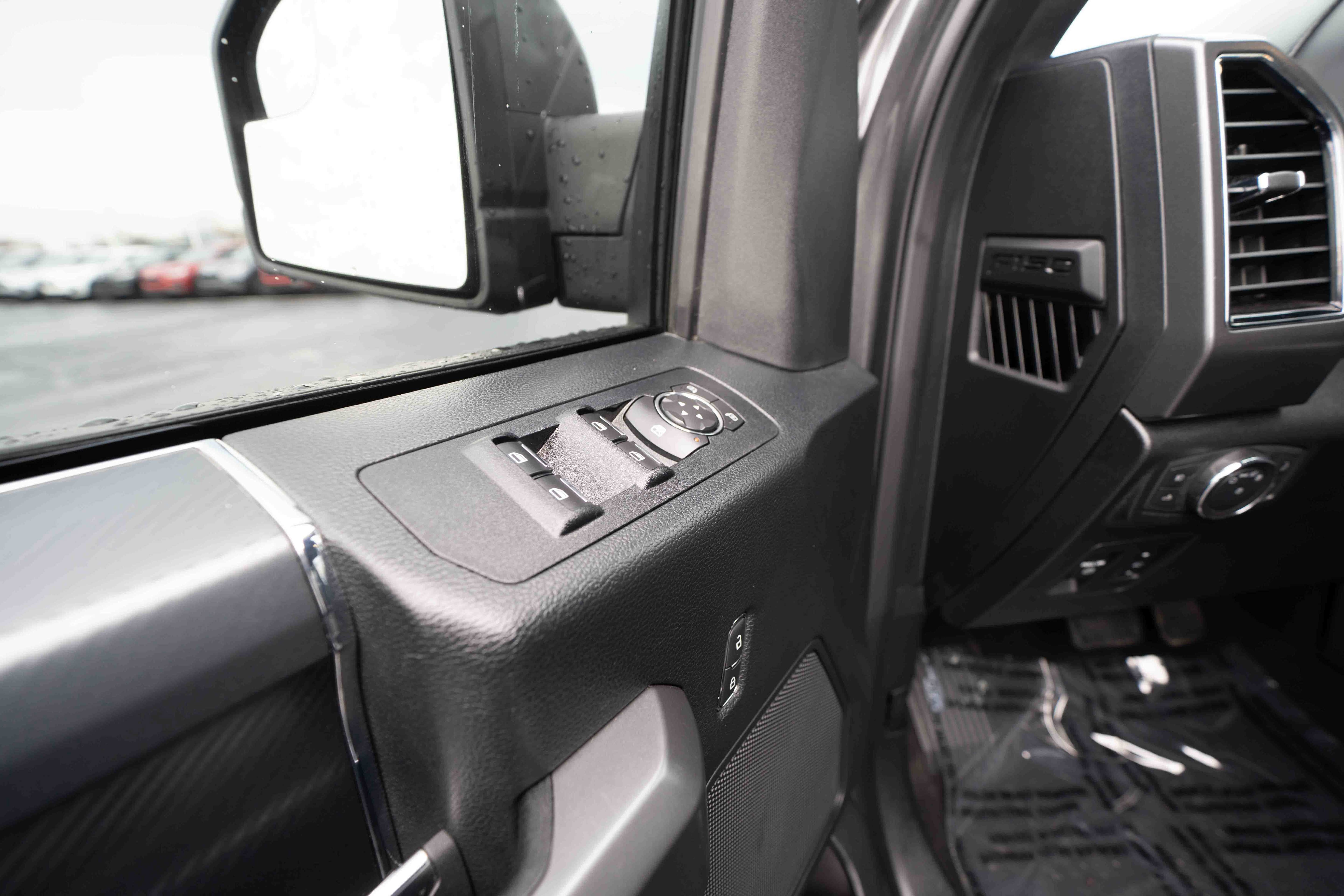 Used 2020 Ford F150 XLT w/ Equipment Group 302A Luxury image 7