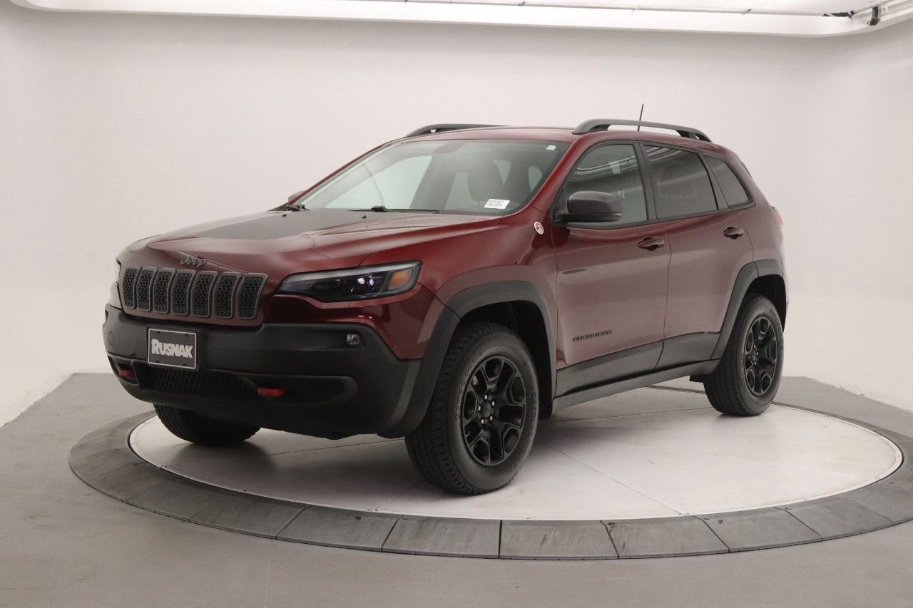Used 2020 Jeep Cherokee Trailhawk w/ Cold Weather Group image 3