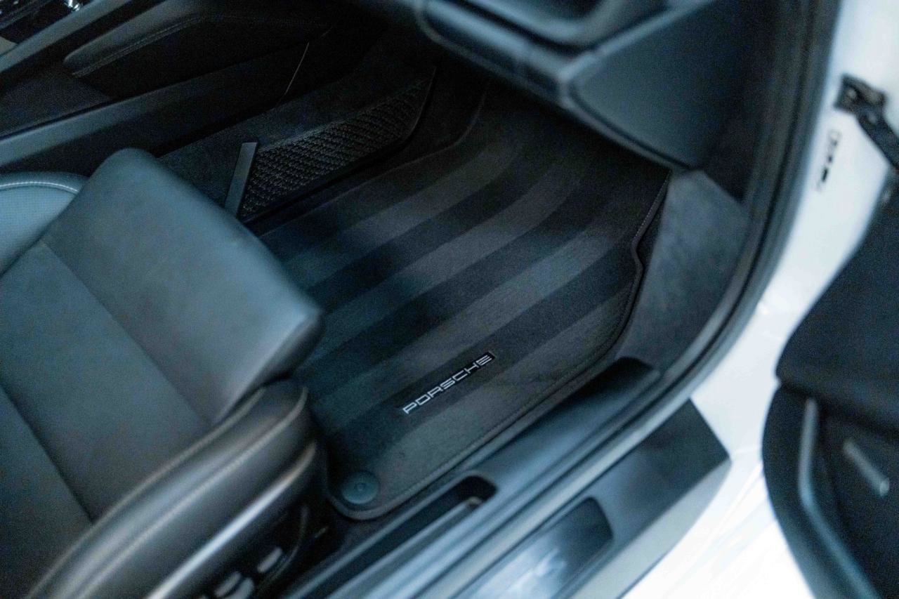 Used 2024 Porsche 911 Carrera GTS image 49