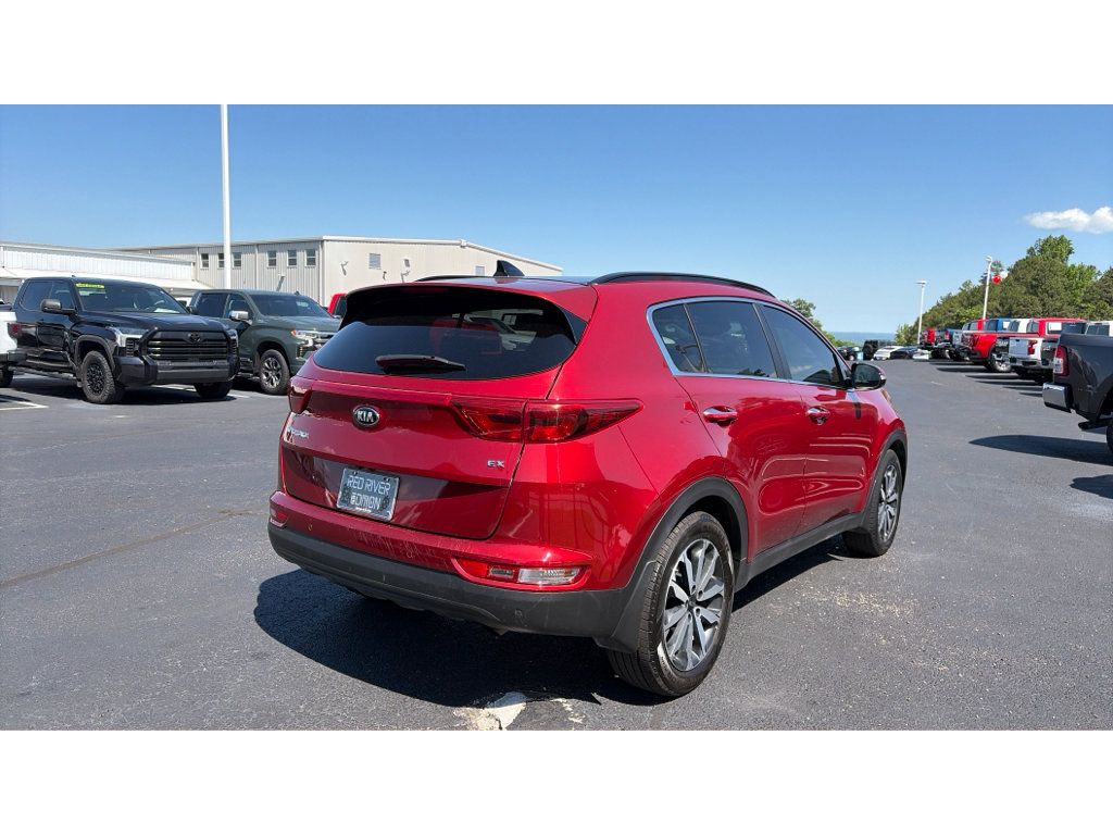 Used 2019 Kia Sportage EX w/ EX Technology Package FWD image 5